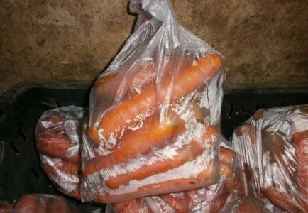 Морковь в пакетах