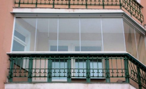 Особенности безрамного остекления балконов и лоджий
